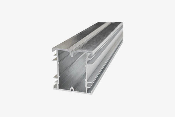 Aljuminievaya-laga-DECK-40-43-mm-800x545