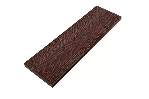 Terrasnaya-doska-iz-DPK-Excellent-Deck